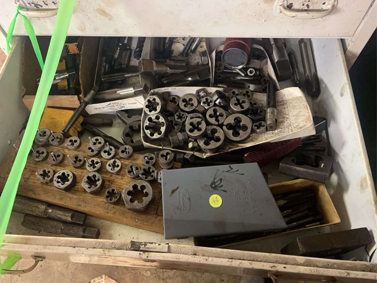 (2)-cabinets-with-contents-image-28