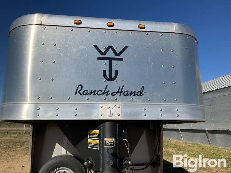 wilson-livestock-trailer-image-10