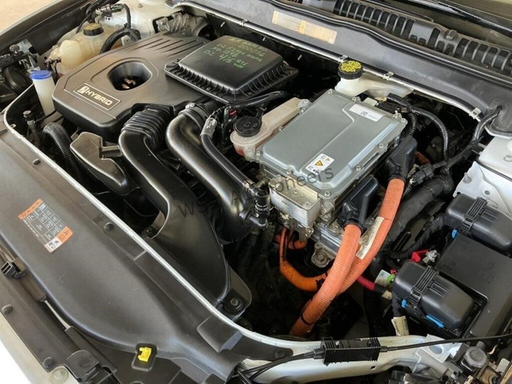 2018-ford-fusion-hybrid-s-sdn-image-12