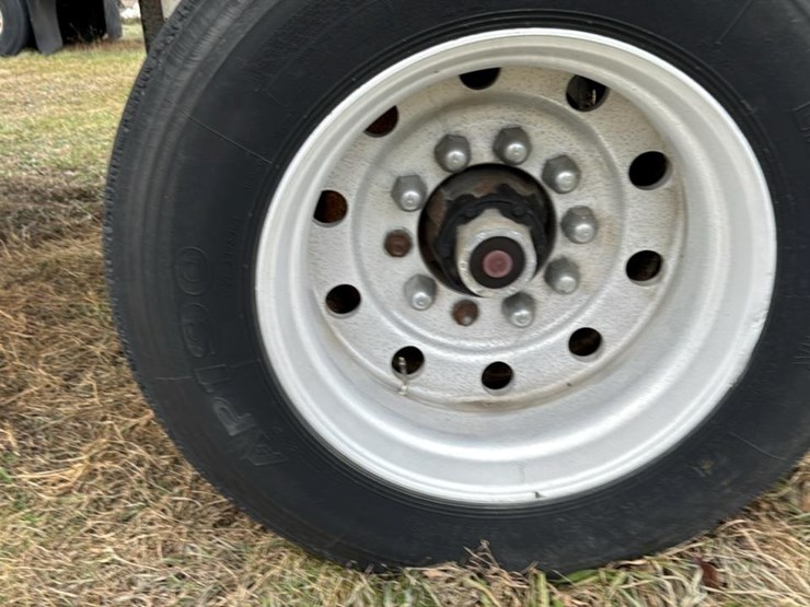 #153-•-1991-ravens-flat-bed-trailer-image-27