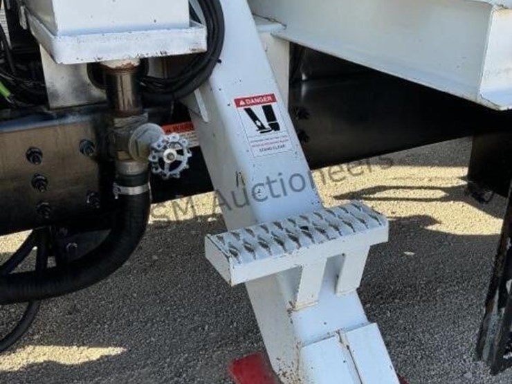 2003-sterling-l9500-image-26