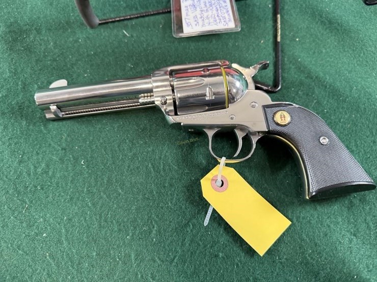 set-of-ruger-sass-new-vaquero-357mag-revolvers-image-4