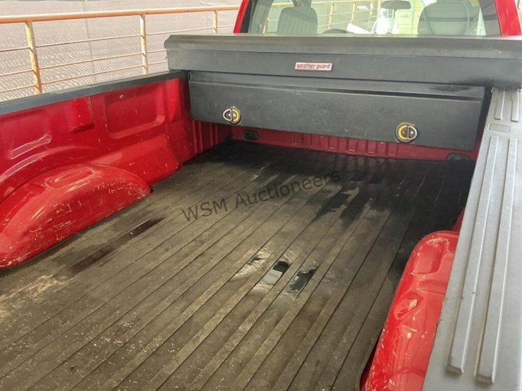 2016-ford-f150-image-9