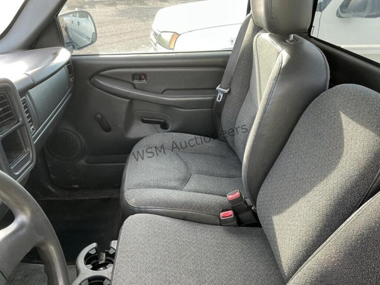 2006-gmc-sierra-1500-image-17