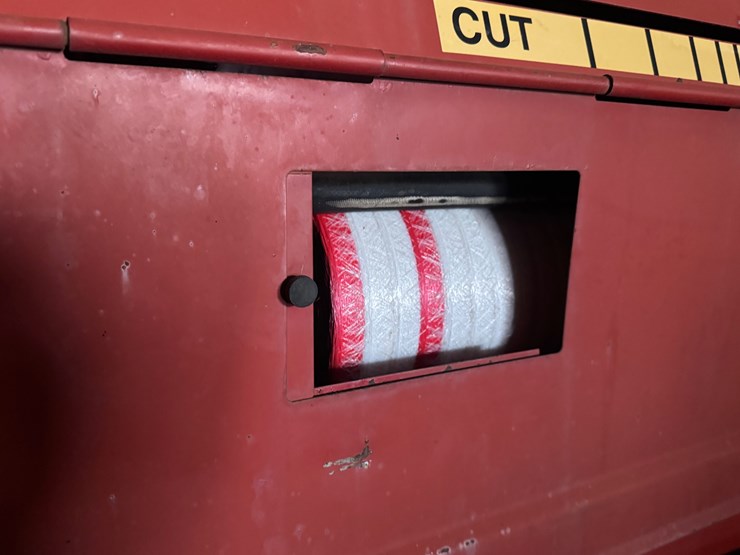 new-holland-658-image-2