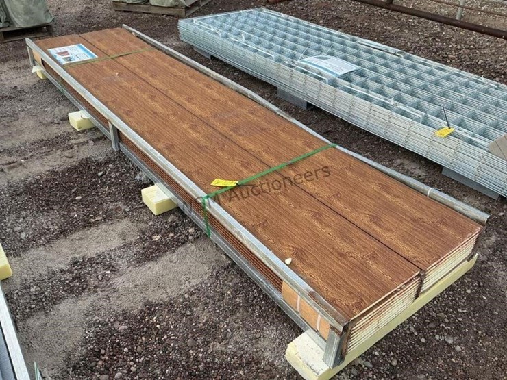 (20)-polyurethane-insulated-wall-panels-image-1