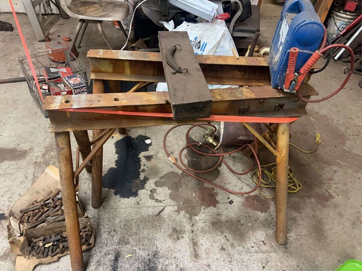 contents-of-wall-image-2