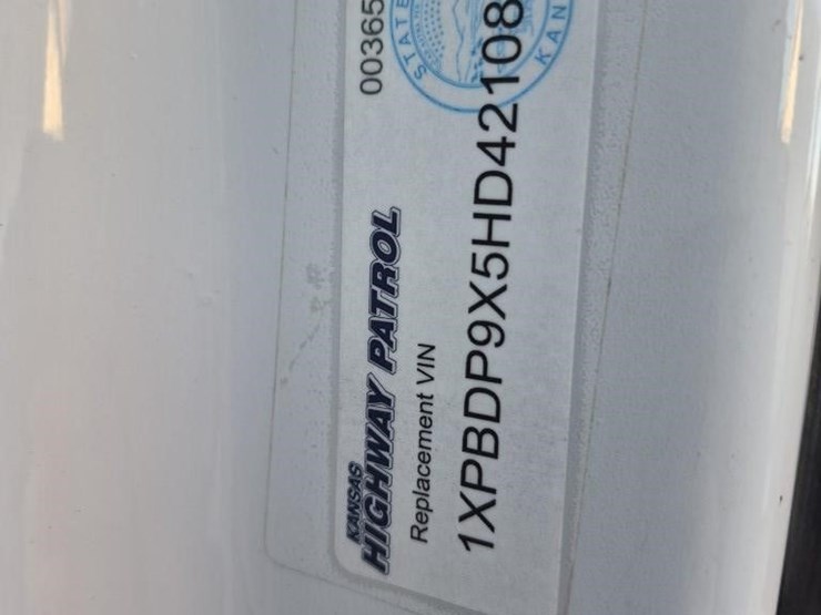 2017-peterbilt-579-image-20