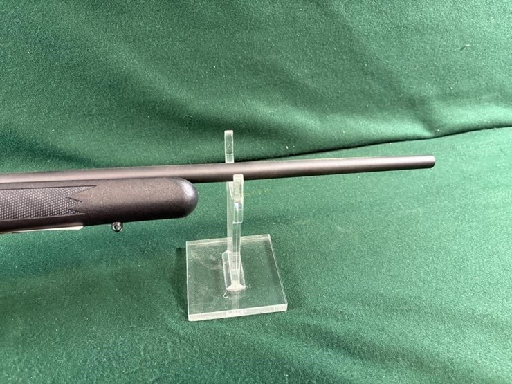 new-savage-93r17-17hmr-rifle-image-4