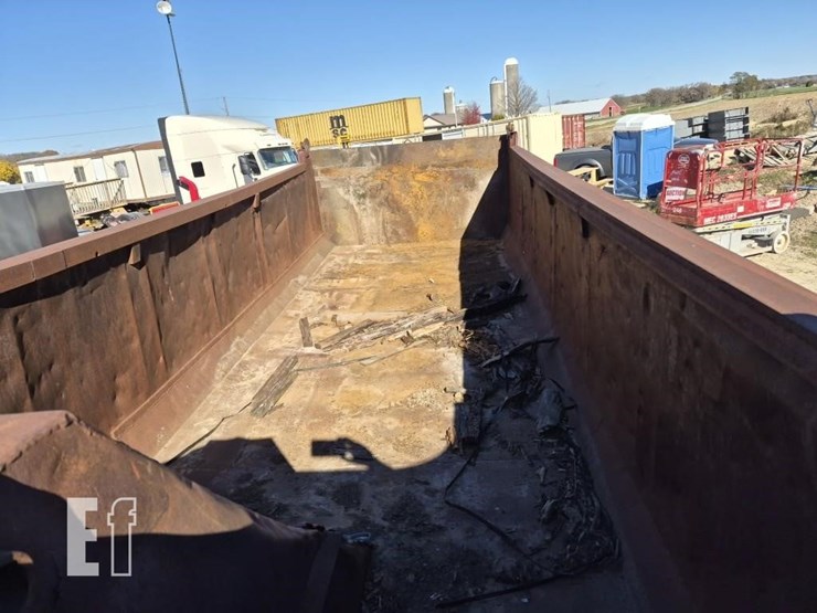 heil-trailer-image-4