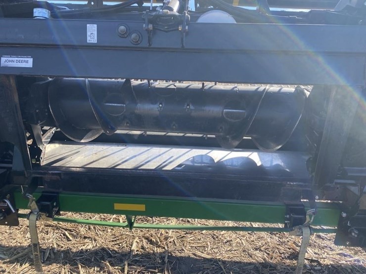 macdon-35'-fe75-s-drapper-image-5