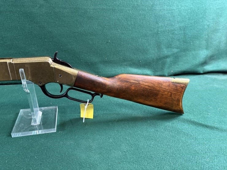 1860-henry-replica-non-firing-rifle-image-9