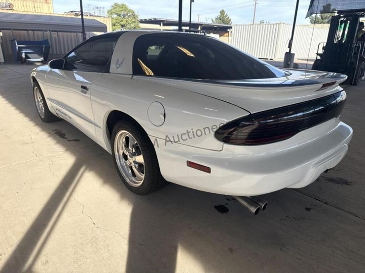 1996-pontiac-firebird-coupe-image-6
