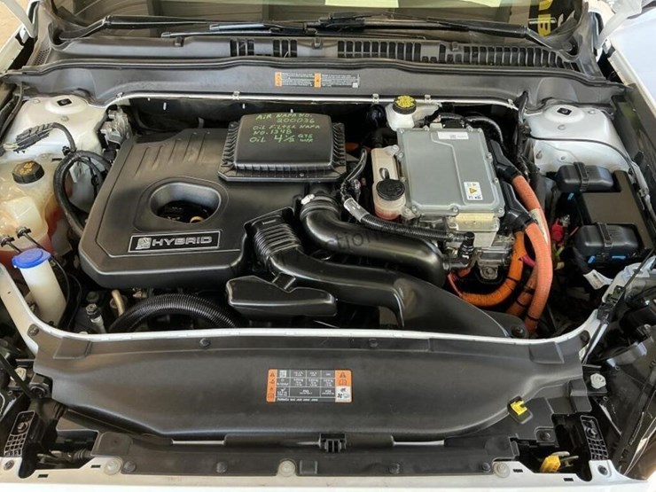 2018-ford-fusion-hybrid-s-sdn-image-11