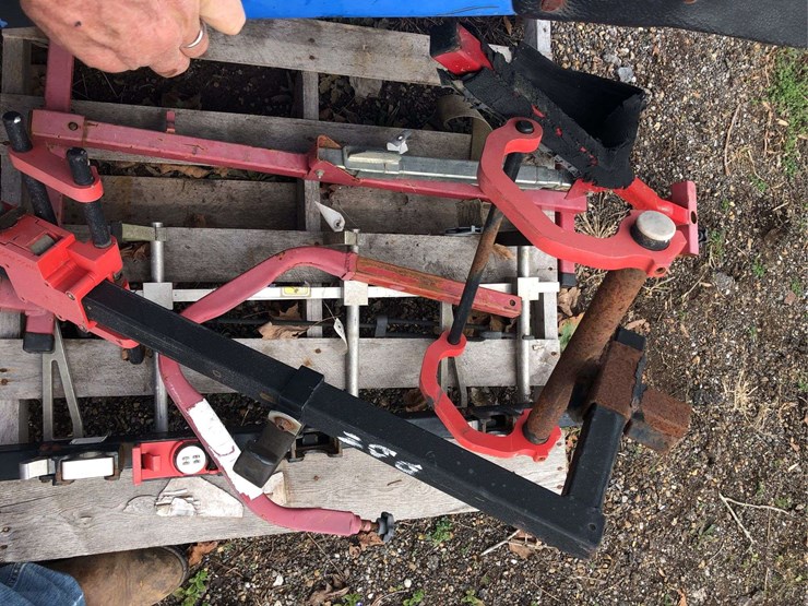 new-holland-310-image-13