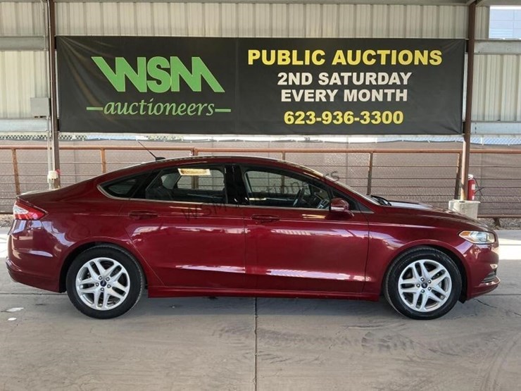 2015-ford-fusion-se-sdn-image-1