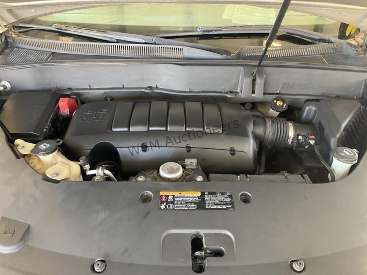 chevrolet-traverse-ls-image-11