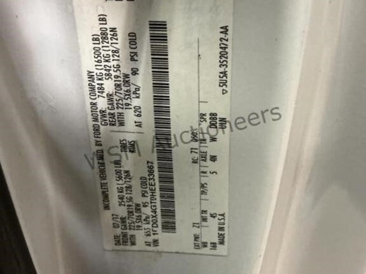 2017-ford-f450-image-16