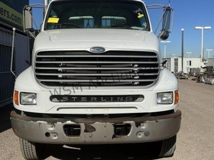 2008-sterling-l8500-image-3