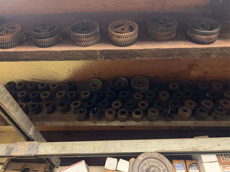 contents-of-shelf-and-gears-image-5