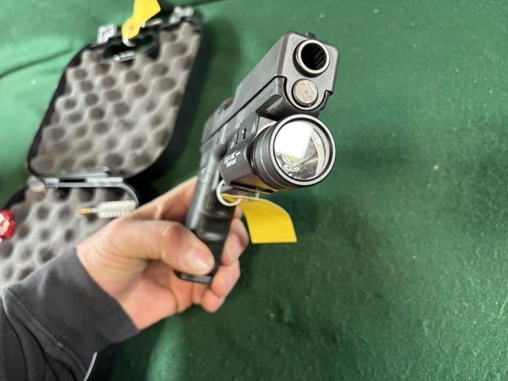 glock-21-gen4-45-auto-pistol-image-9