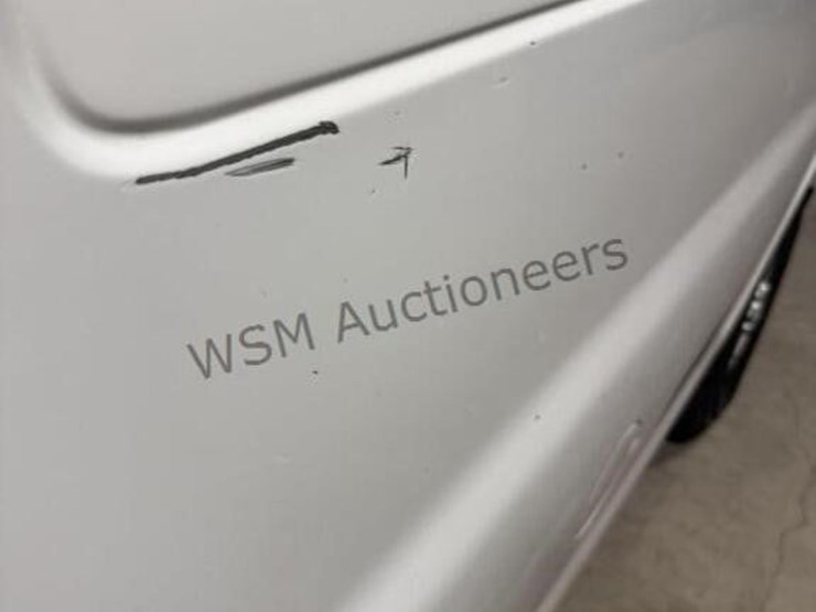 2015-chevrolet-express-2500-image-8