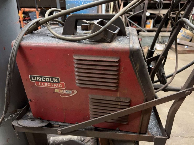 lincoln-welder-with-cart-image-4