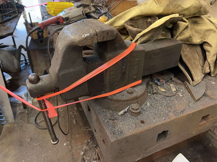 steel-work-bench-and-contents-image-20