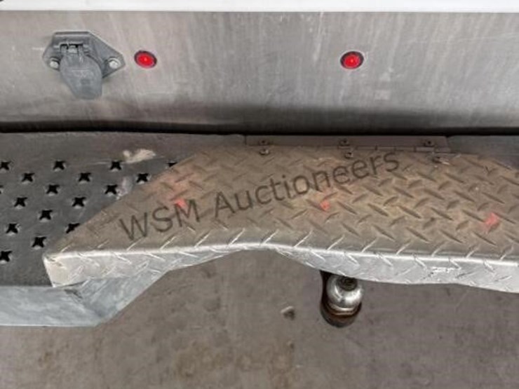 chevrolet-silverado-3500hd-image-11