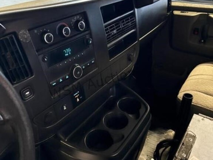 chevrolet-express-2500-image-23