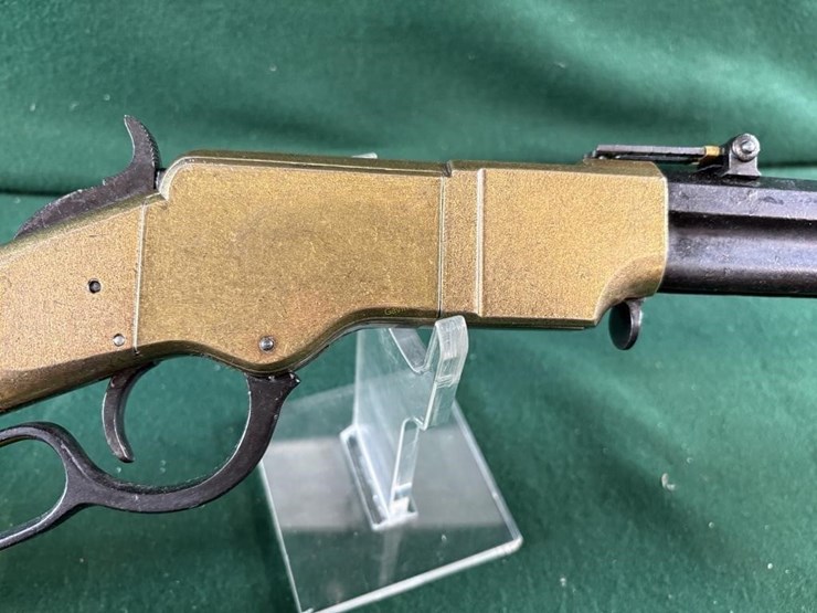1860-henry-replica-non-firing-rifle-image-5