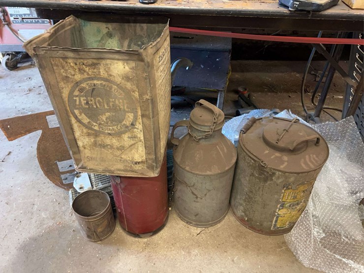 steel-work-bench-and-contents-image-10