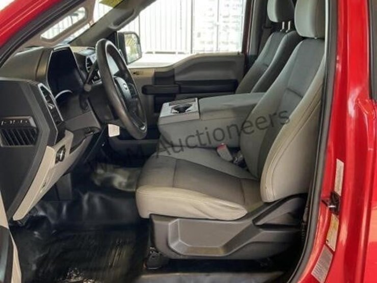 2017-ford-f150-image-21