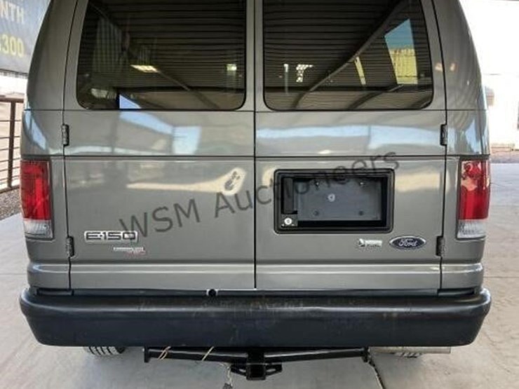 2009-ford-e150-image-6