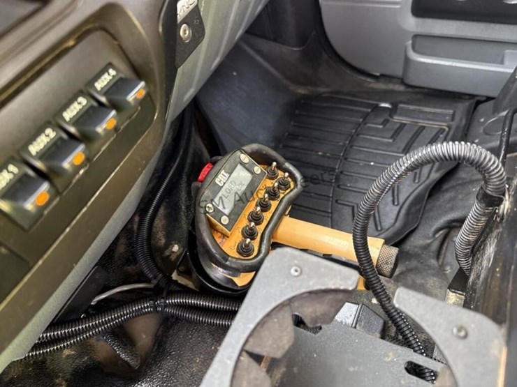 2016-ford-f550-image-33