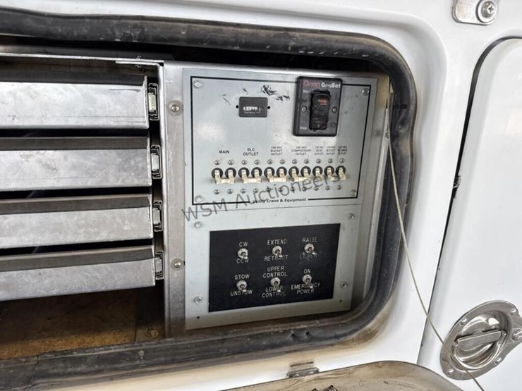 2006-ford-f450-image-11