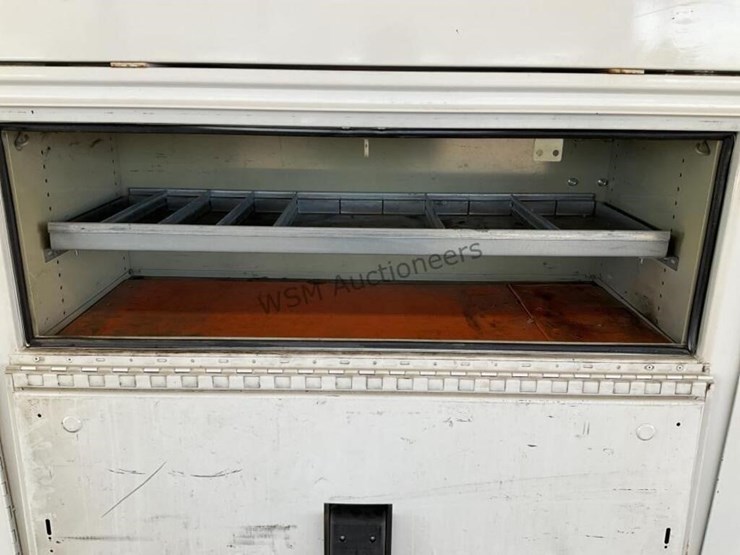 2015-chevrolet-silverado-2500-image-9