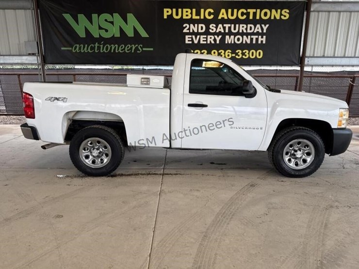 2009-chevrolet-silverado-1500-image-1