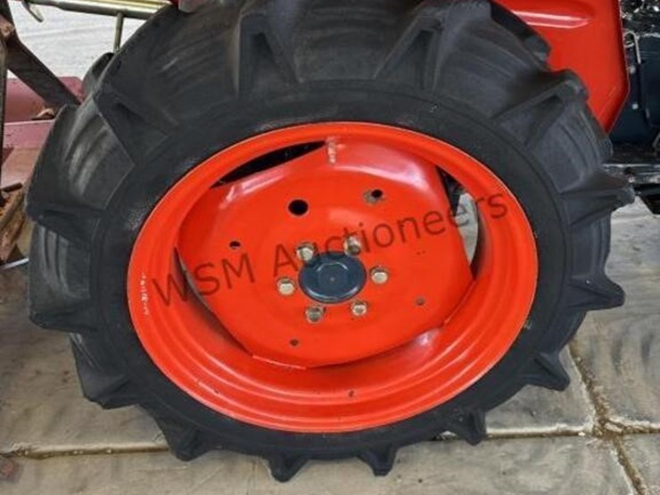 kubota-l2201-image-8