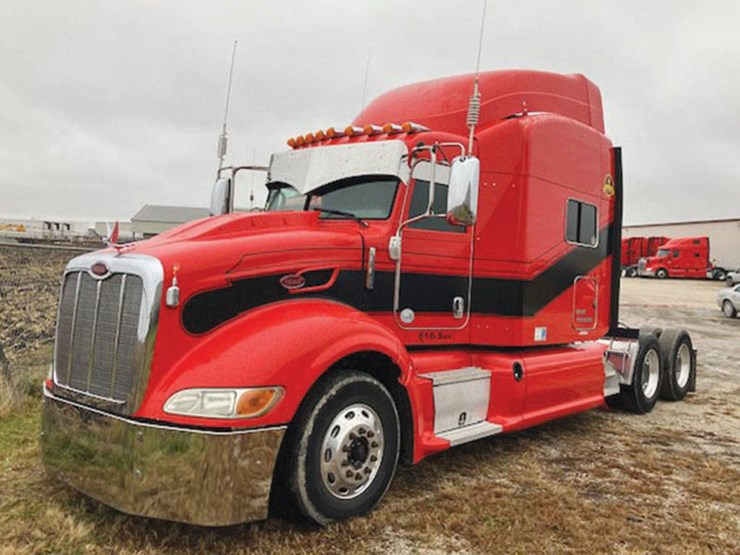 2012-peterbilt-386-image-1