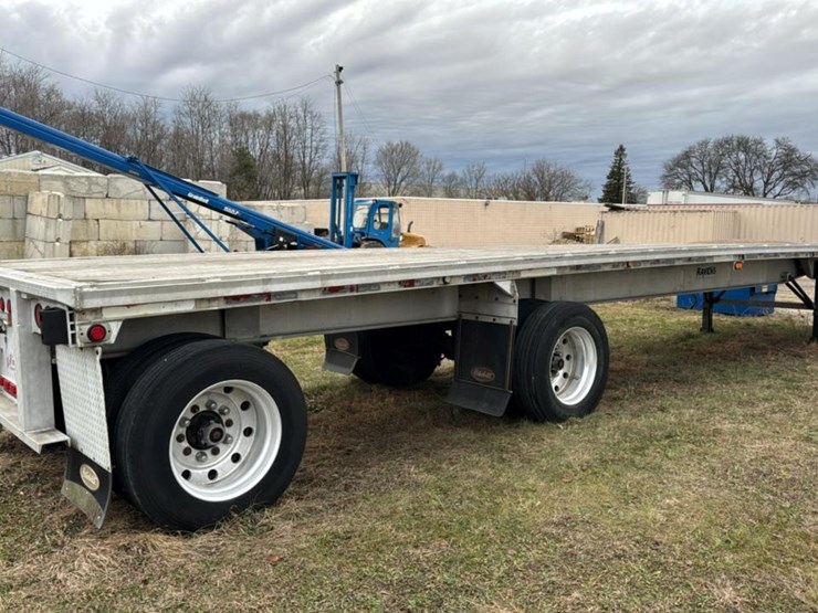 #153-•-1991-ravens-flat-bed-trailer-image-5