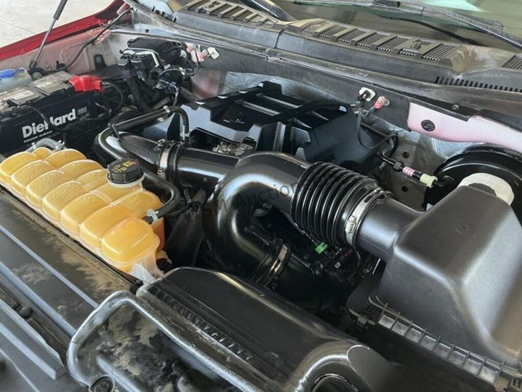 2016-ford-f150-image-13