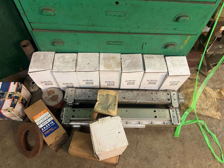 (2)-cabinets-with-contents-image-21