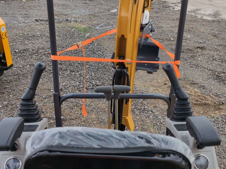 ir-mini-excavator---ire20---kubota-engine-image-7