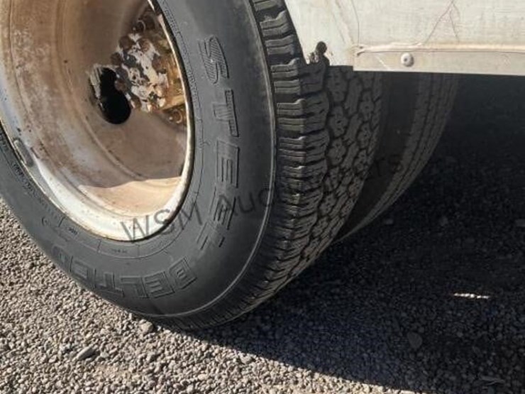 1989-ford-e350-image-8