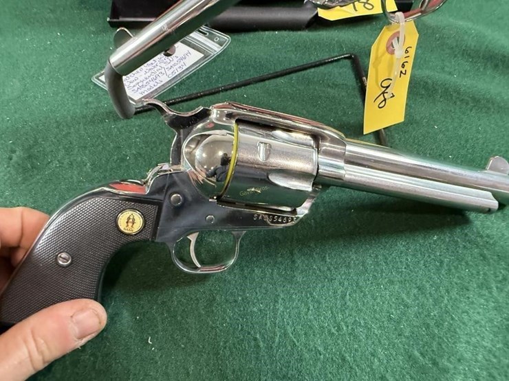 set-of-ruger-sass-new-vaquero-45colt-revolvers-image-4