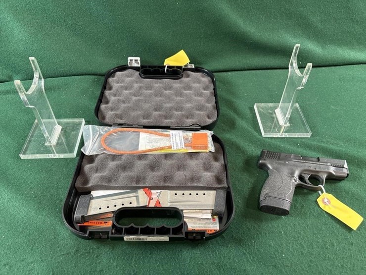 smith-&-wesson-m&p-45-auto-shield-pistol-image-1