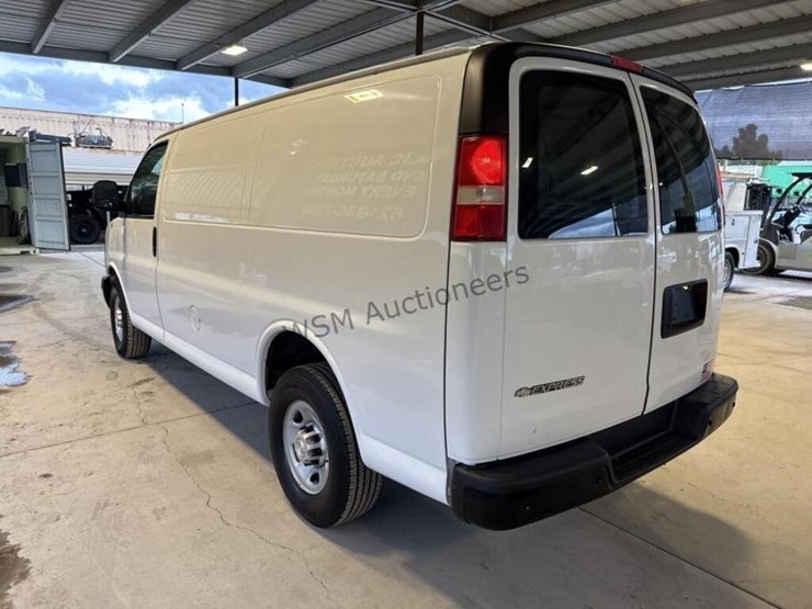 chevrolet-express-2500-image-7