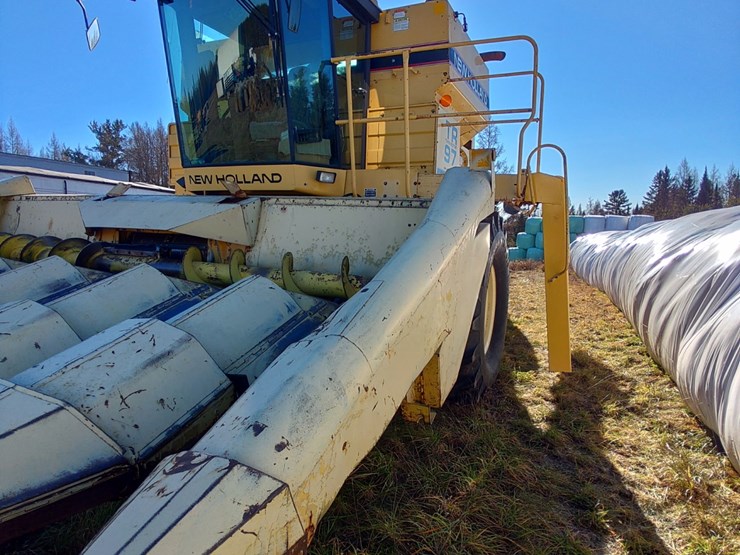 new-holland-tr97-image-5