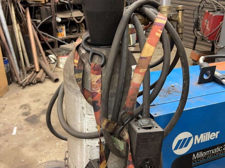 millermatic-200-mig-welder-image-11